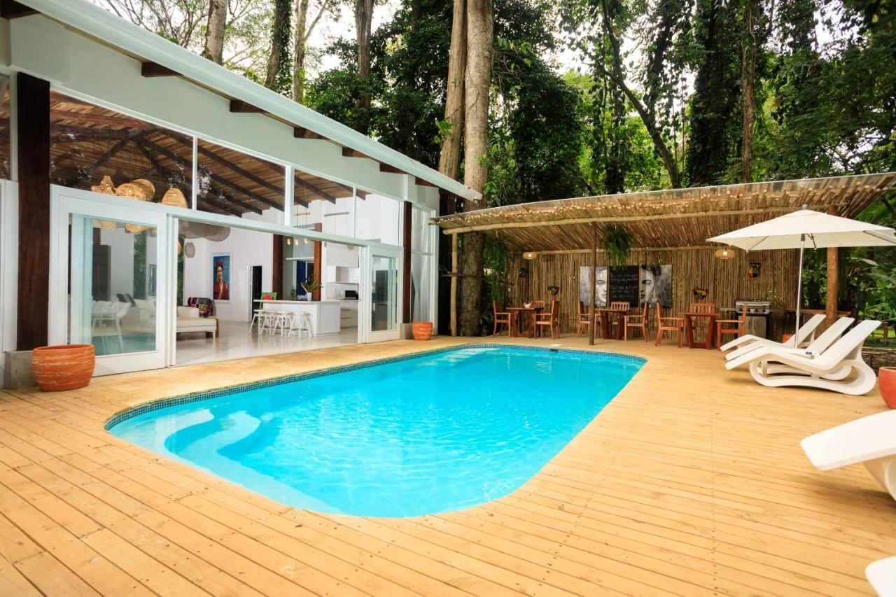 Gigi Brown Villa Frida Beachfront Puerto Viejo de Talamanca Eksteriør billede